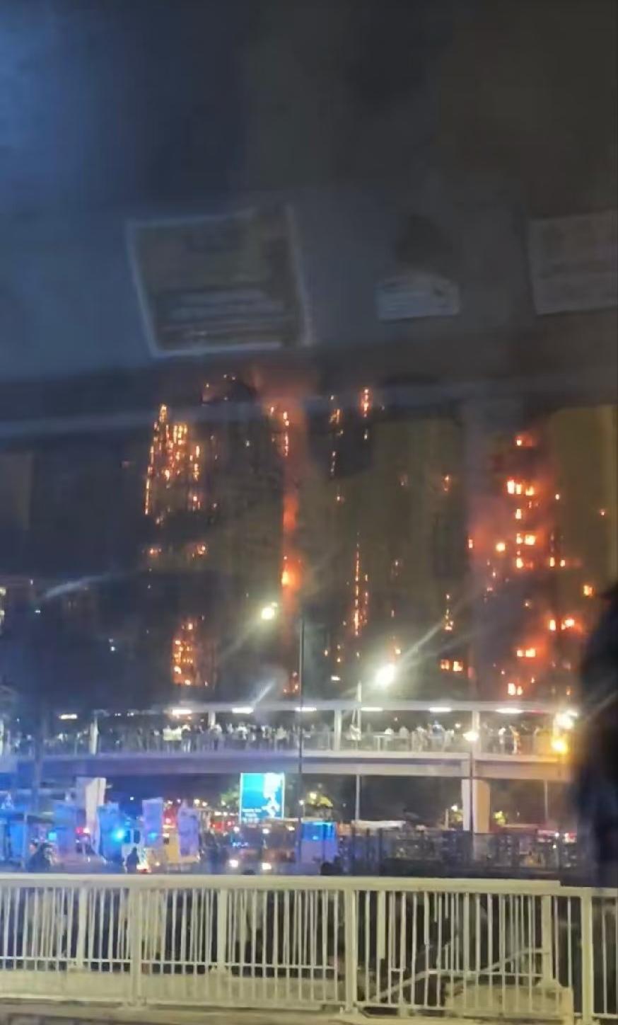 我在香港上班的闺蜜跟我说，香港大埔火災的起因，实际上根本不是网上说的那样！