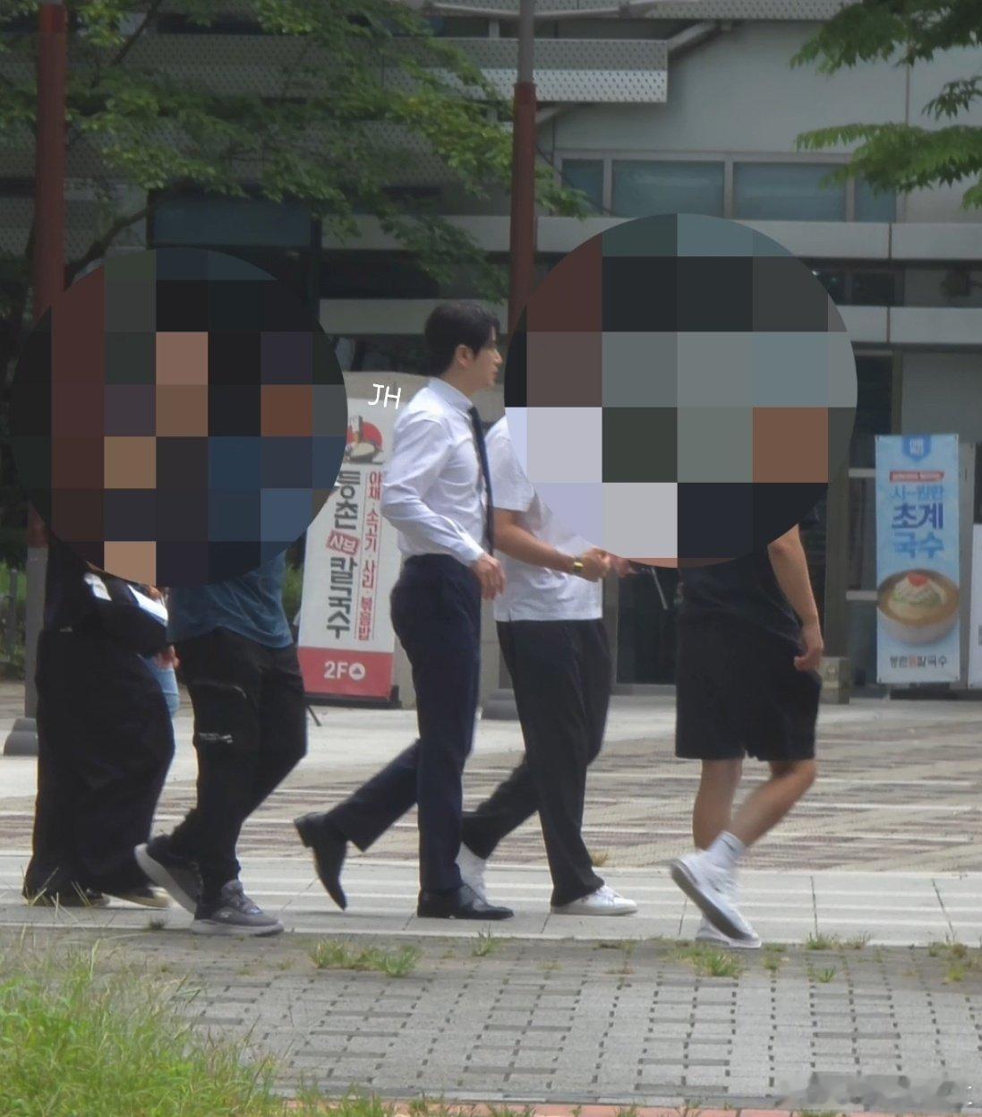 250907李浚赫《彩票一等奖也要上班》新路透～喜提周日上班的李daddy🤭