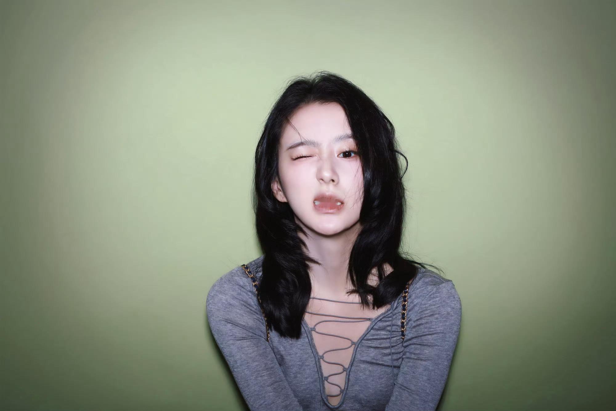 #包上恩#一个很帅的姐姐[墨镜]​