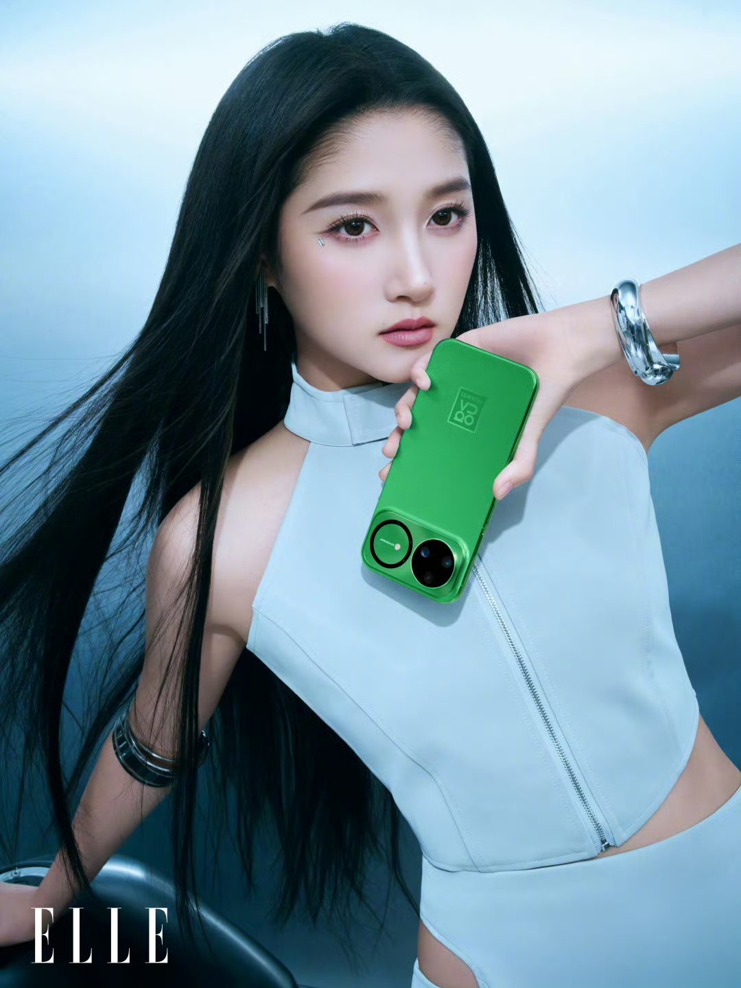 关晓彤早就爱你老己了关晓彤怎么会如此适配Y3K造型！完全未来感少女，眼神冷酷又坚