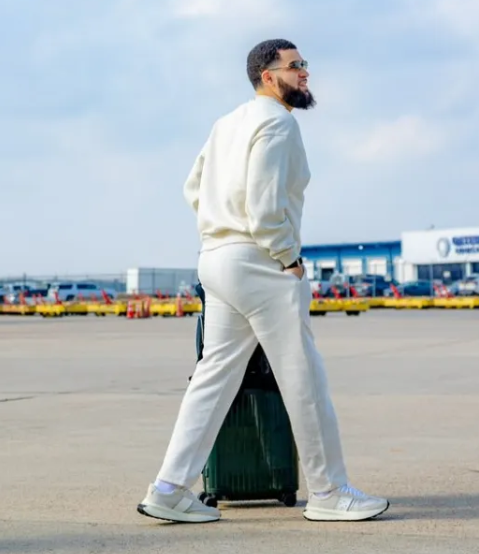 交易范弗利特？1、去年范弗利特带领火箭完成复兴，杀入季后赛，与勇士大战七场，注