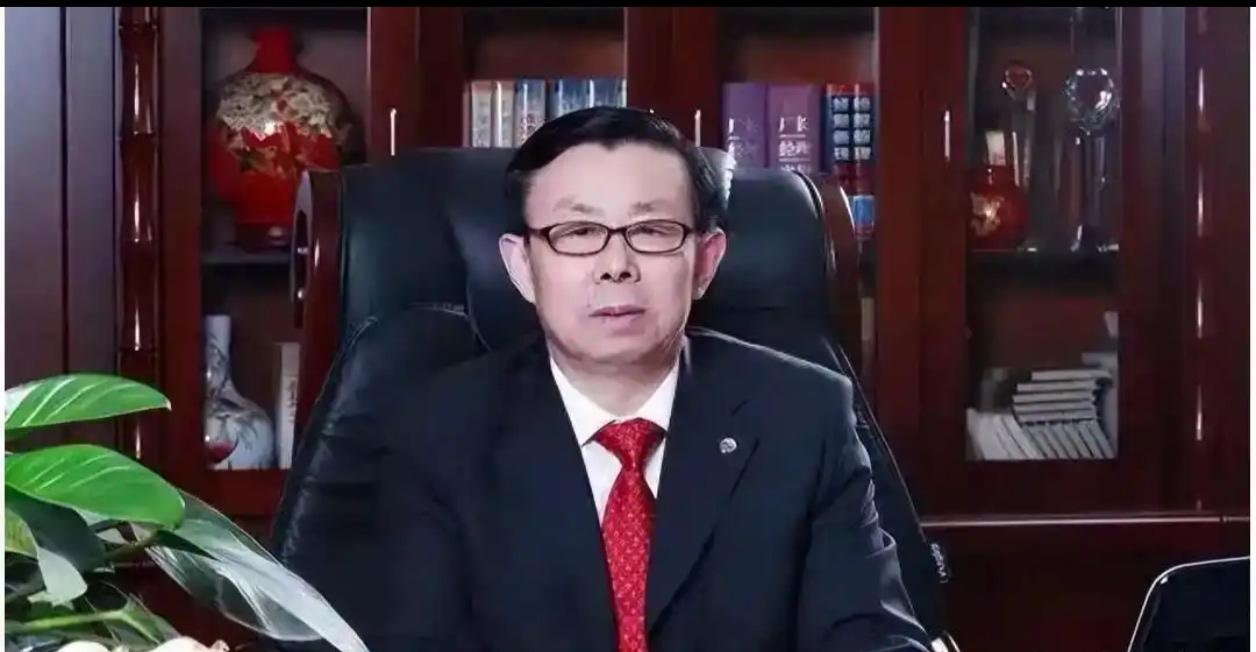 山东首只万亿鲁股诞生！75岁王伟修身家超1700亿登顶首富4月23日，山东资