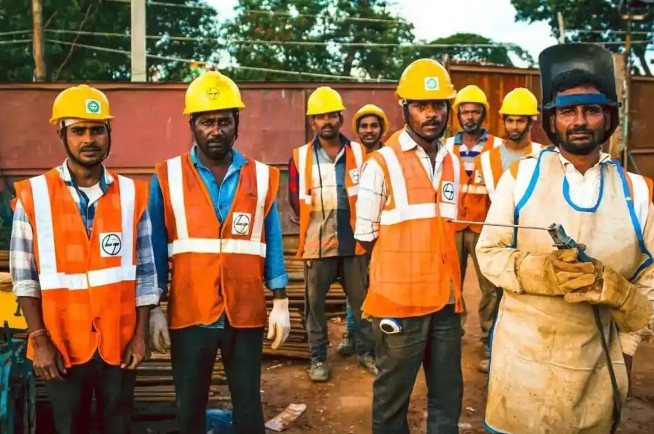 印度230亿美元打水漂，没想到中企根本不接茬，欧美日韩损失惨重！2025年3月，