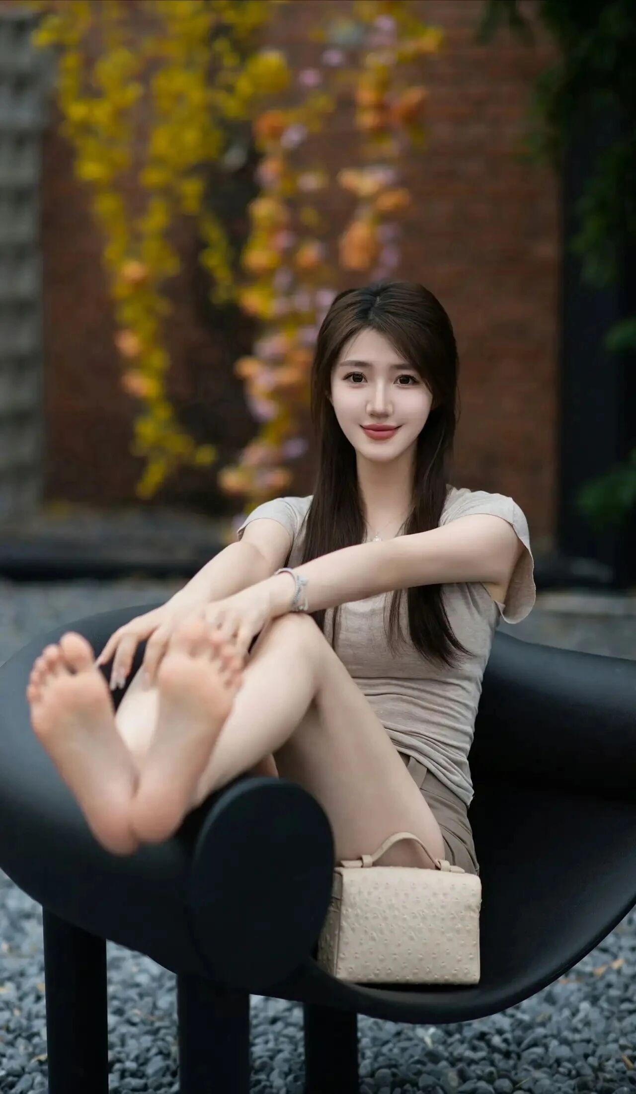 少女摄影|NO.0082期纯欲少女随拍小区里也可以拍写真怎么样拍照能让女生