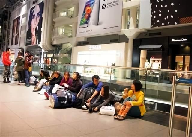 iPhone17爆火真相，打脸太狠！聊iPhone17，那话题度直接拉满！早先