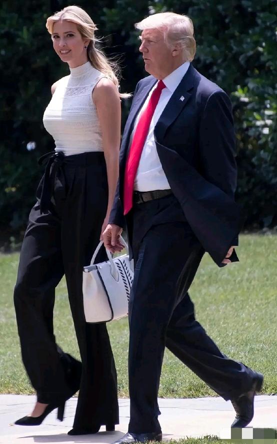 特朗普其实很难相处的，其第一个任期内，大女儿伊万卡也在帮他做事，那个时候，父女俩