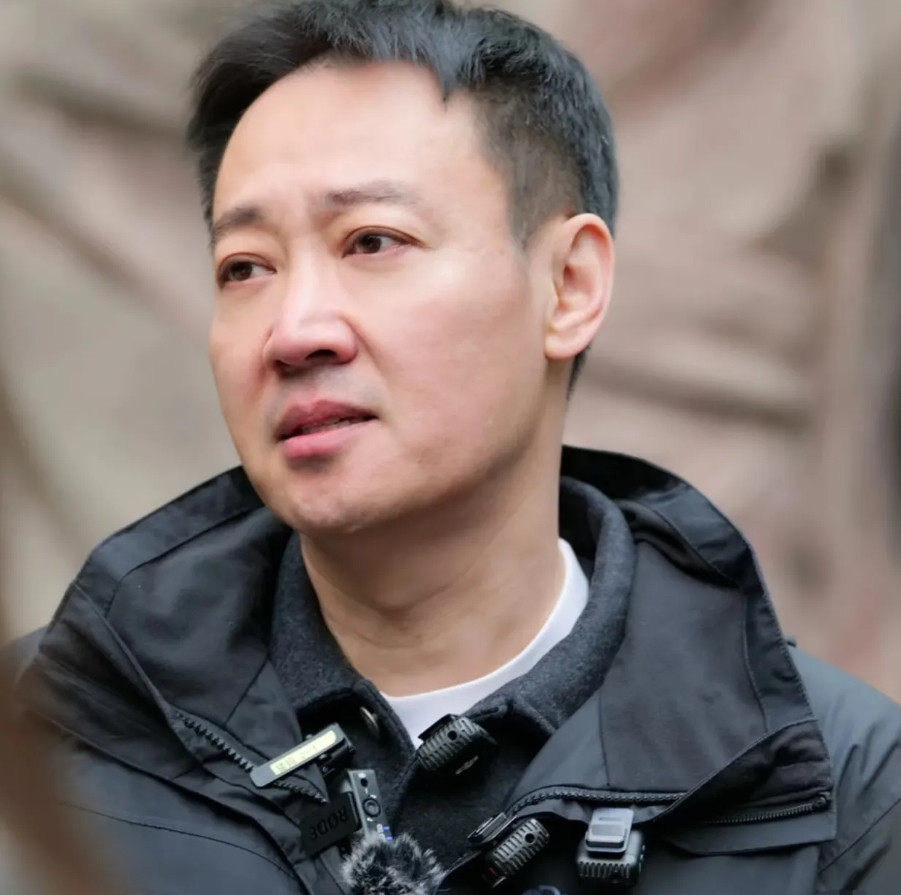 发现没？谁嫁给辛柏青都会很幸福不是说他会演戏能赚钱，而是他性格温和，沉稳，