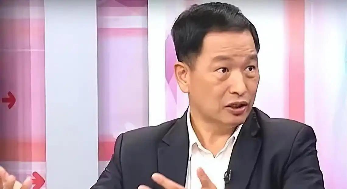 台空军前副司令张延廷语出惊人！大陆若攻台，解放军火箭炮一定会打前锋，一旦