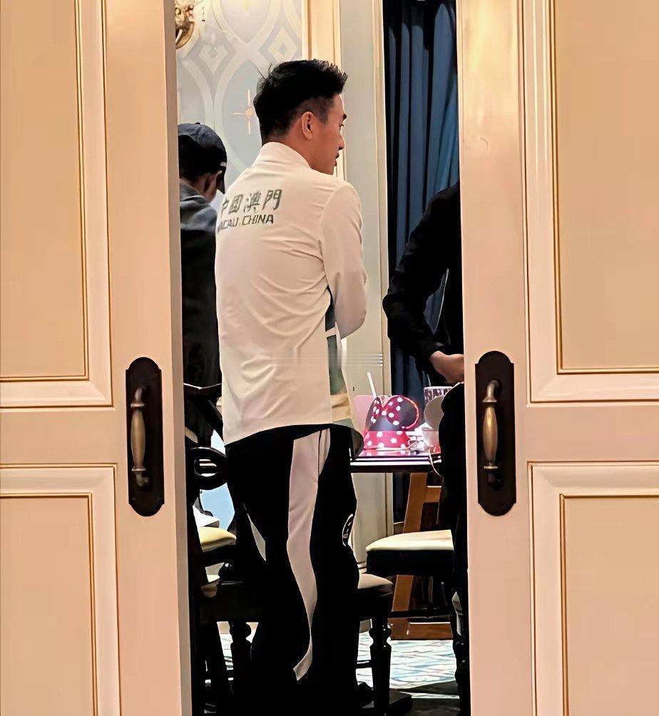 原来妈妈真的会影响儿子的身高啊！