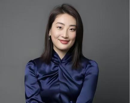 炸裂！宗馥莉已经辞职实锤了！第一财经日报的发文一出立马就秒上热搜，网友们吵翻