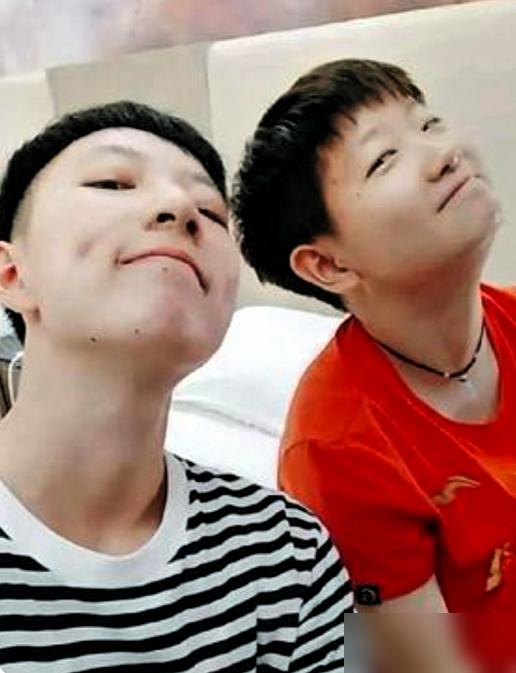 如果你还觉得蒯曼只是孙颖莎的复制粘贴，那你就大错特错了。就在前几天的重庆冠