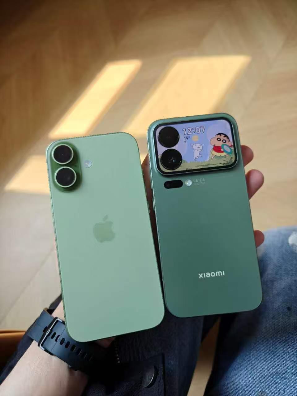 价格都是5千左右，买小米不如苹果17？都知道现在的iPhone17非常香，50