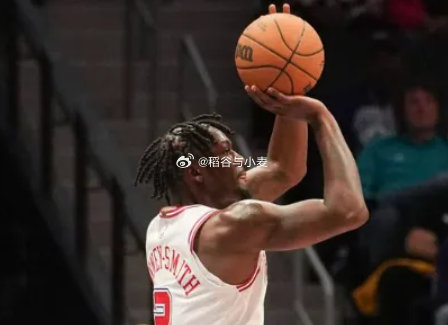 关于乌度卡为什么非要使用芬尼-史密斯，其实也很简单，因为芬尼-史密斯是乌度卡要求