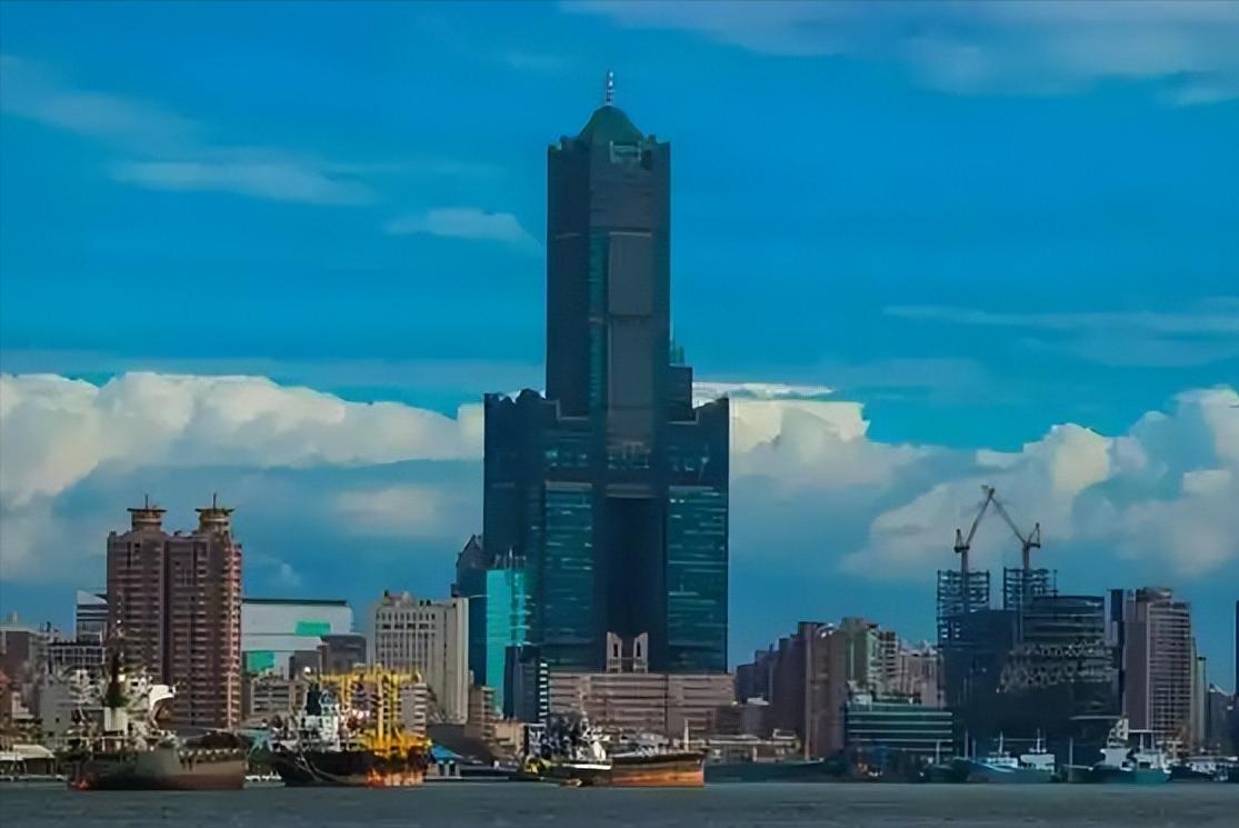 台湾有没有所谓的“实力”？客观来说是有的。一个面面积仅3.6万平方公里，人口约2