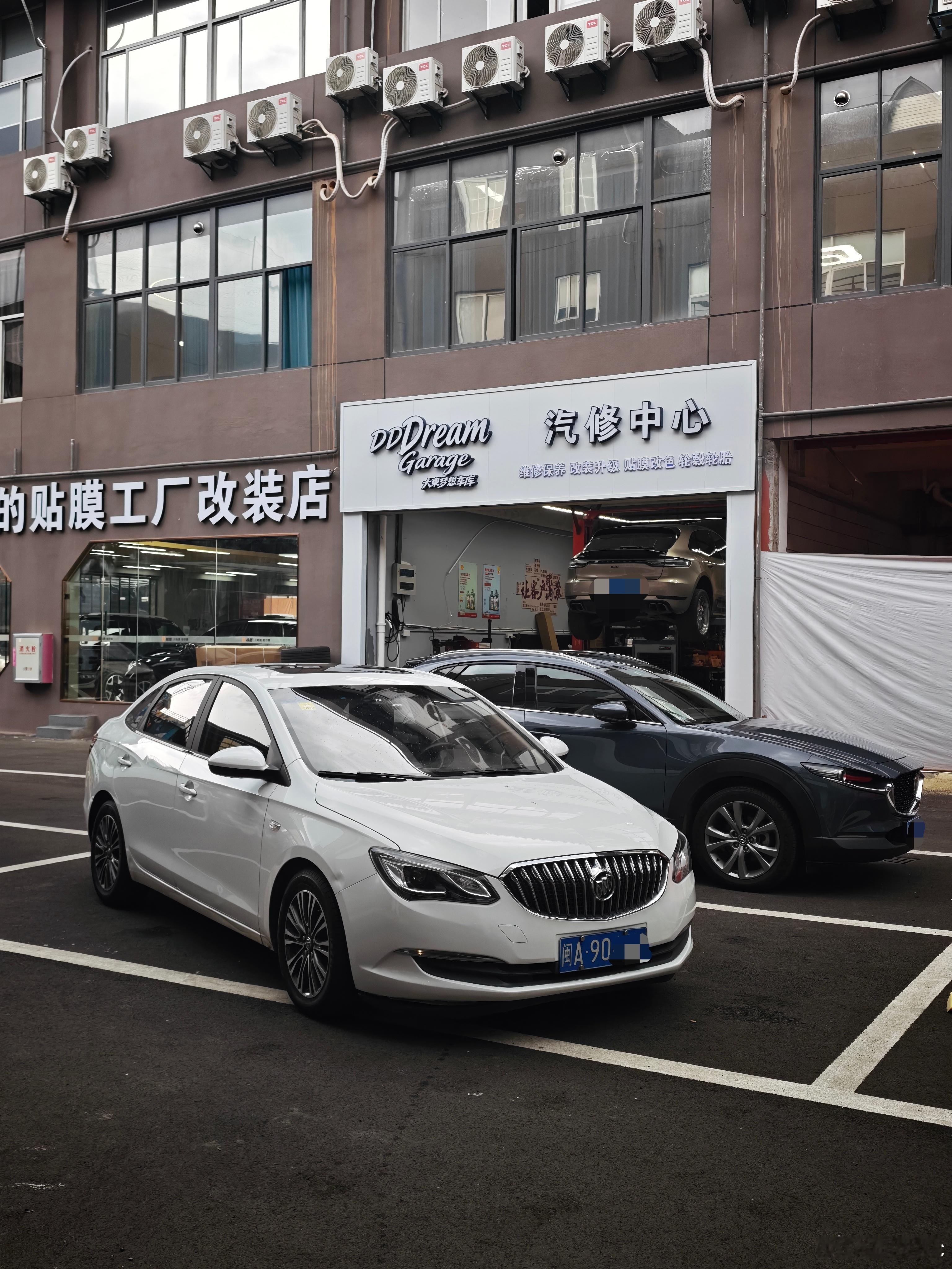 由于多年好友要购车，最近简要驾驶了两台2015-2016年的别克车，颇有趣味。君