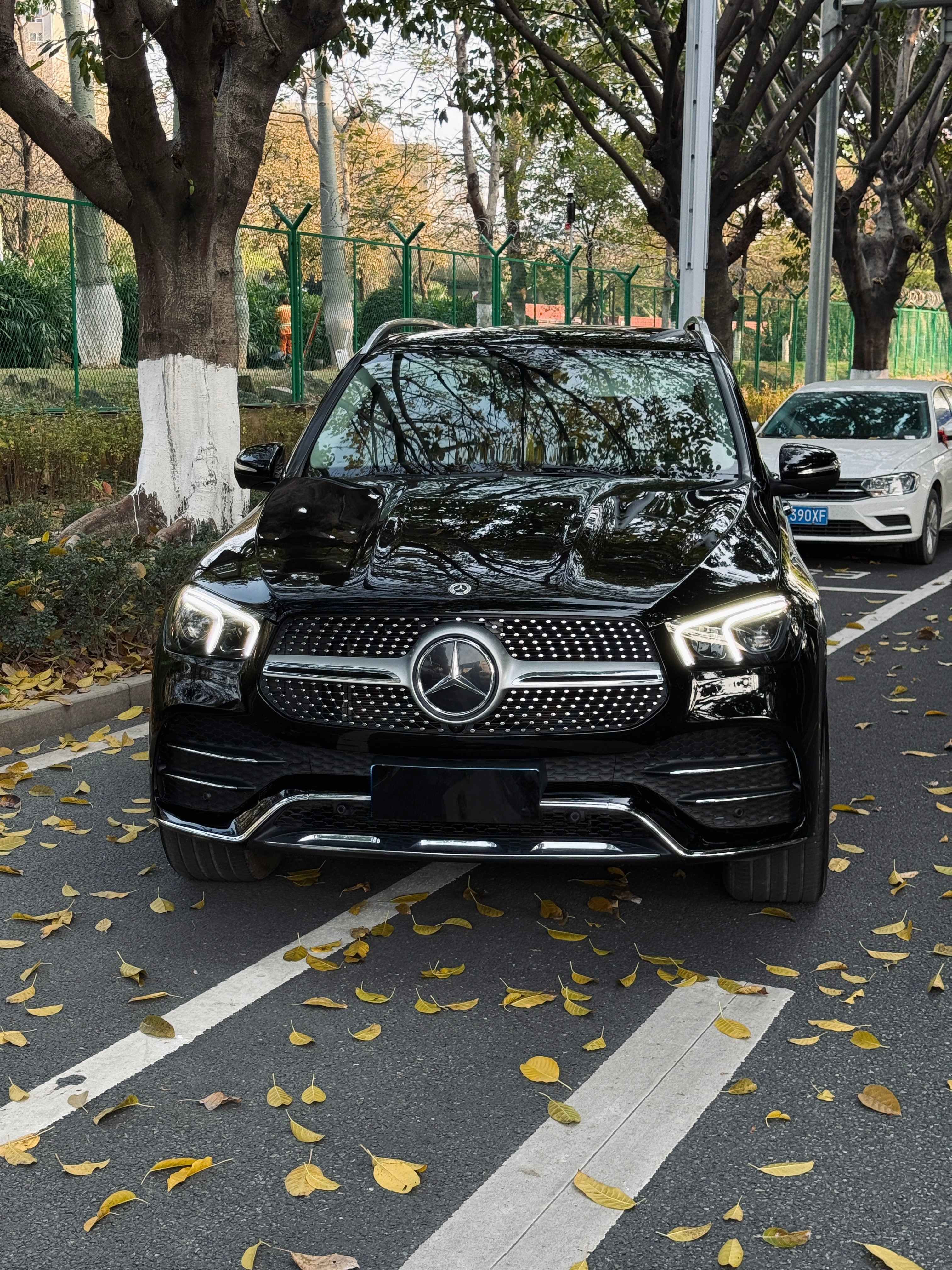 挖到一台超合适的奔驰GLE350七座豪华版✨21年的车，实表才6.8万公里，车况