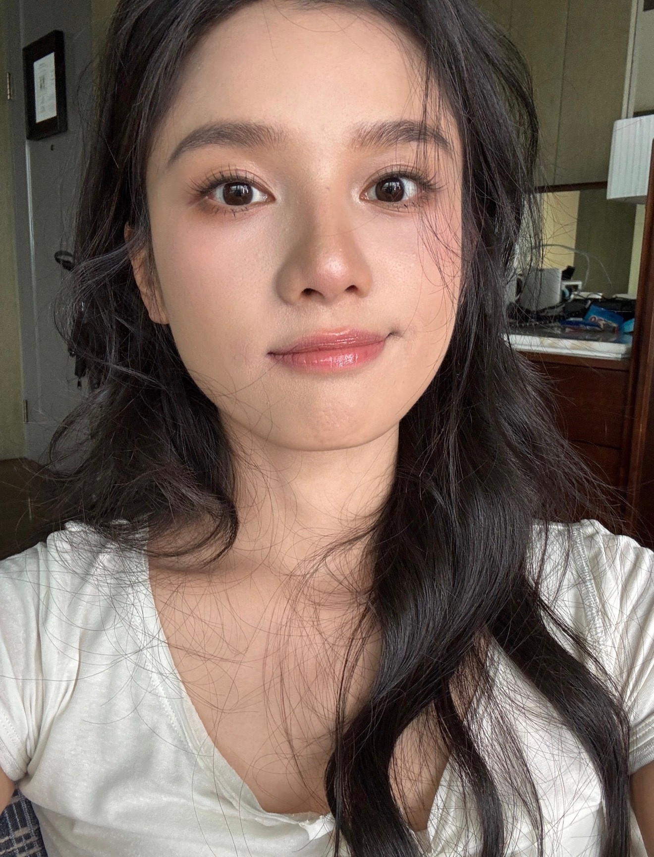 张婧仪今日更新🤳🏻看看图2的头发