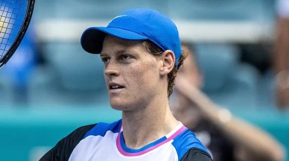 70分钟速胜！辛纳碾压蒂亚福晋级四强！北京时间3月27日凌晨02