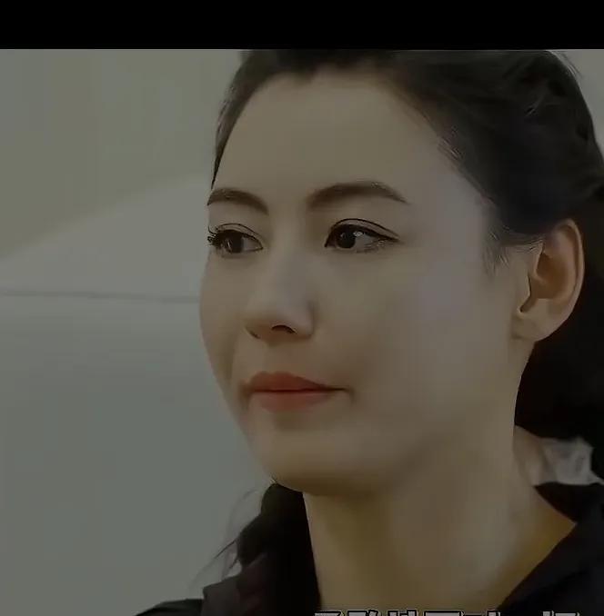 张柏芝生三胎真相曝光！争姓大战引爆娱乐圈！“谢霆锋俩儿子都随父姓，我偏要一个跟
