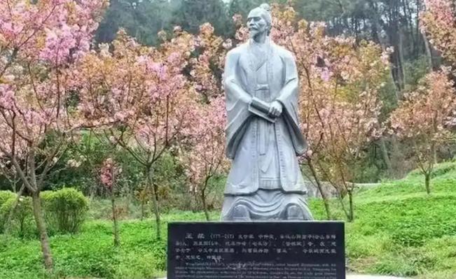 皇帝带头学驴叫——王粲的千古绝唱。公元217年，一场葬礼上，发生了中国历史上最