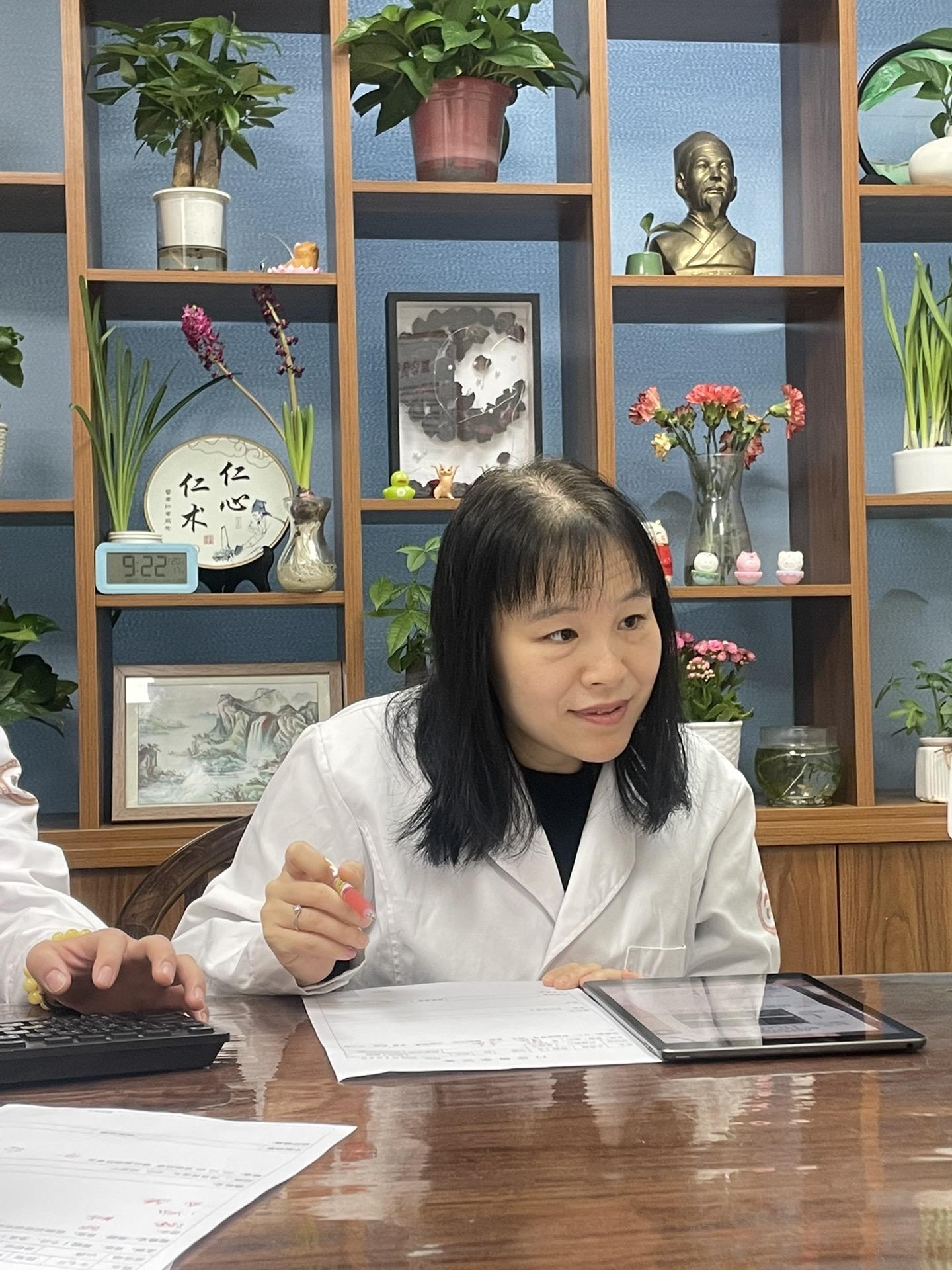 逆转萎缩？看清这4步，迈过去！今天咱们来聊聊萎缩性胃炎的治疗，其治疗周...