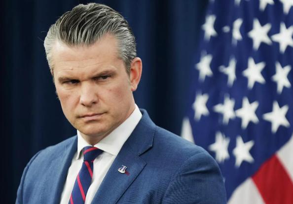 美军也怕被团灭！ 五角大楼战争部负责人赫格塞斯确认，90%的中东美军已经从他