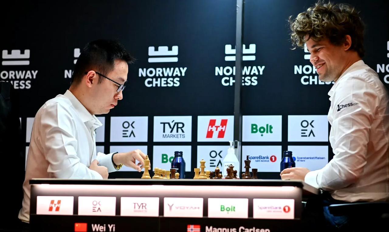 韦奕四胜新老两任世界棋王!2025年挪威国际象棋大赛于5月26日开始，6月6日