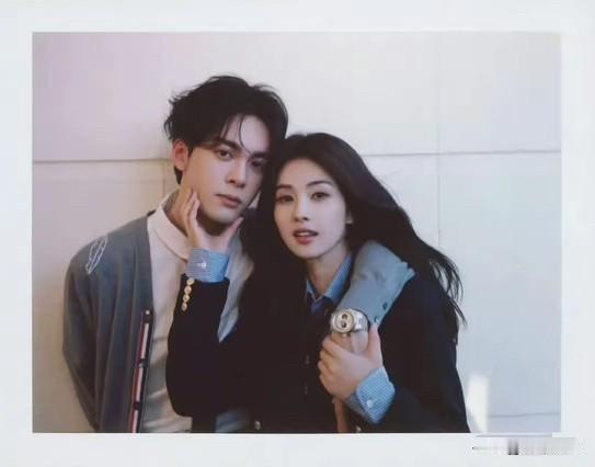 我太嗑白鹿和曾舜晞这对CP了！他俩站在一起，简直是养眼至极的一对璧人。我可不是因