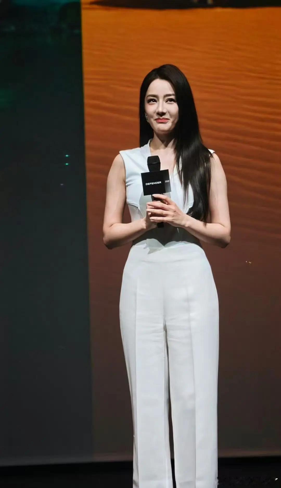 她是怎么了？怎么老的这么快