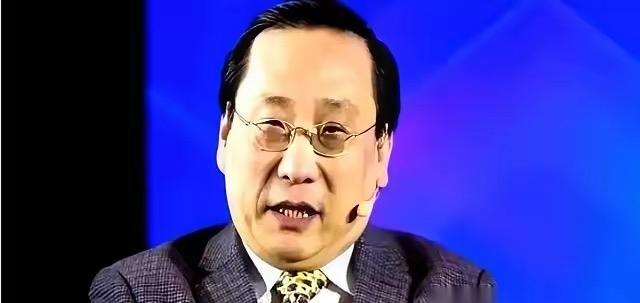 我一直以为高志凯这人,至少是个驻外大使。每次在BBC、CNN上,看他一个人跟好