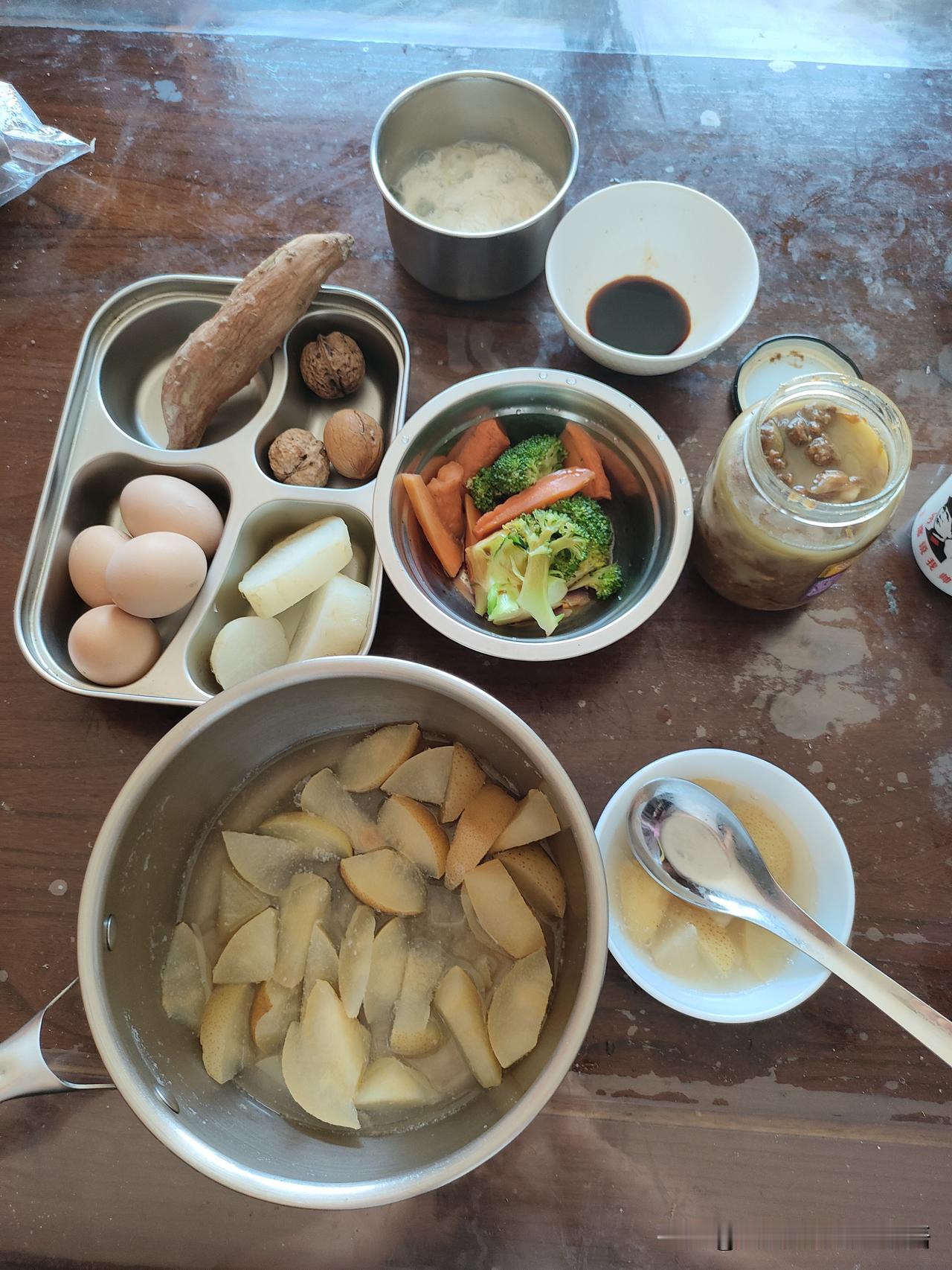 这么丰盛的早餐竟不吃，真是邪了门我辛辛苦苦准备了这么丰盛的早餐，老公居然不吃