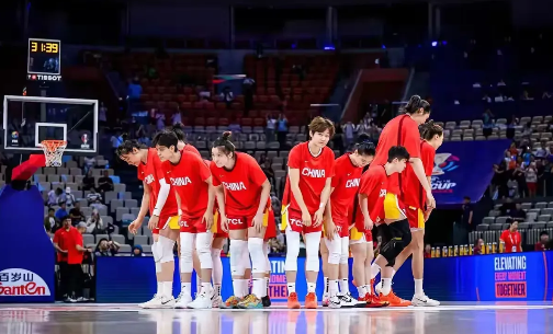 “老猫不逼鼠，好汉不提当年勇”。中国篮协开会决定，宫鲁鸣身不退位，人既然不换，那
