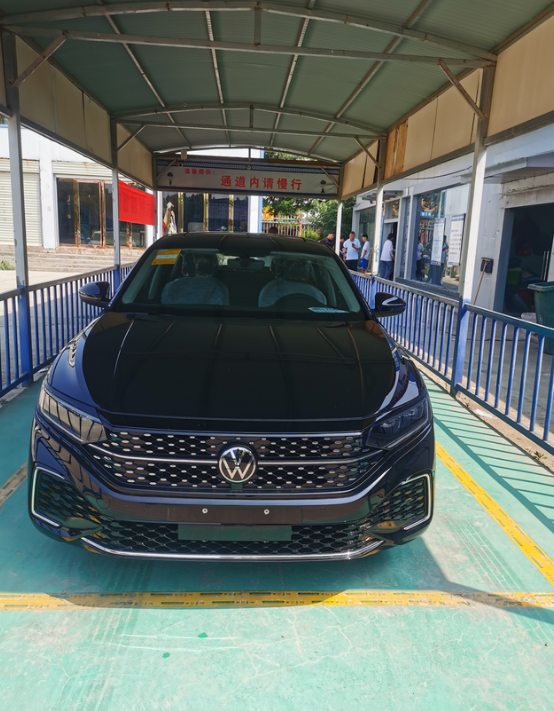 帕萨特用车感受提车大半年了，来说说用车感受吧，这车颜值是真的帅，开起来也很舒服