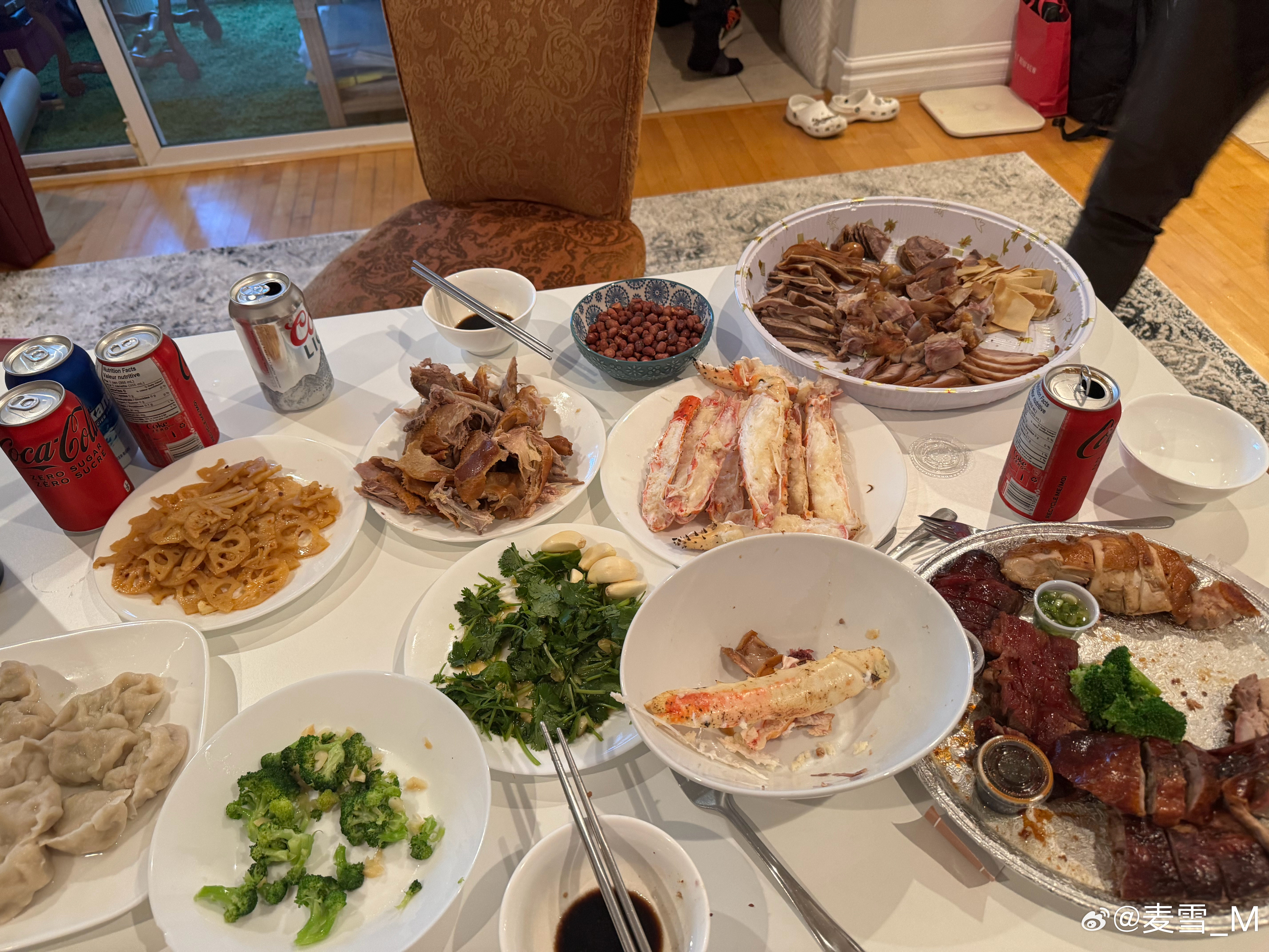 朋友家里聚餐过中秋，尊开心[大笑]​​​