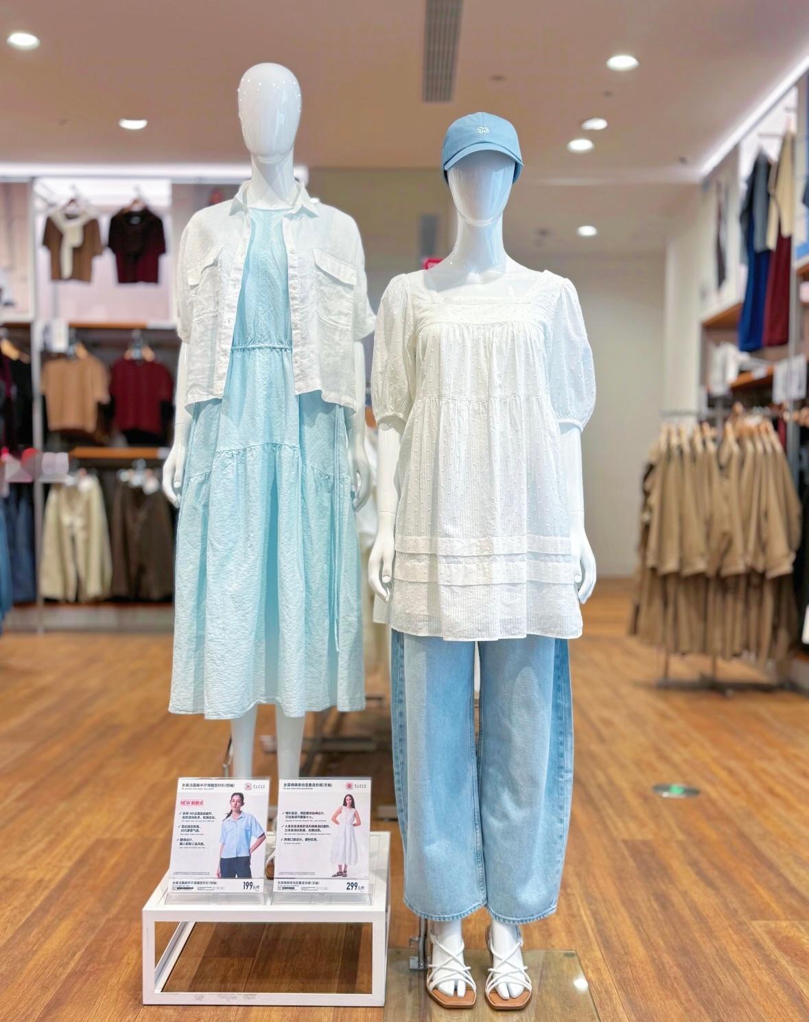 优衣库的衣服，有一种神奇的魔力，总让人有种时尚的人穿着很时尚，缺点儿时尚感的人穿