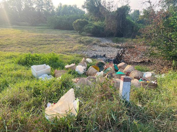 越南胡志明市：乱扔垃圾一男子被罚款350万越南盾一名男子因在错误的地方扔垃圾被