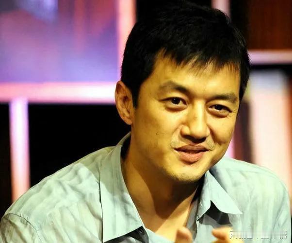 李亚鹏的这波操作直接把人看懵了。身背巨额债务，上亿的幼儿园说送就送了。在六一