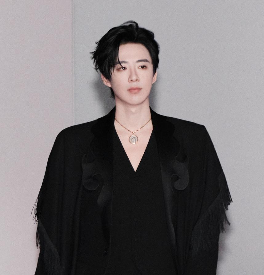 杨天真说的很对，有些人是有原因的。看到刘宇宁在直播间说出这样的话，瞬间就明白