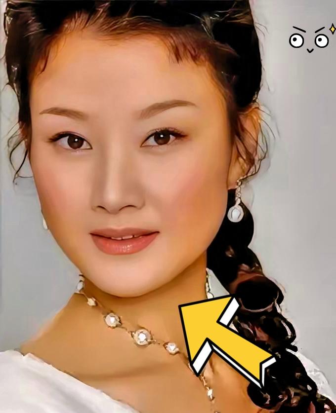 宋祖英才是真正聪明的女人，她跟罗浩结婚13年没有生育，外界误以为二人是丁克，