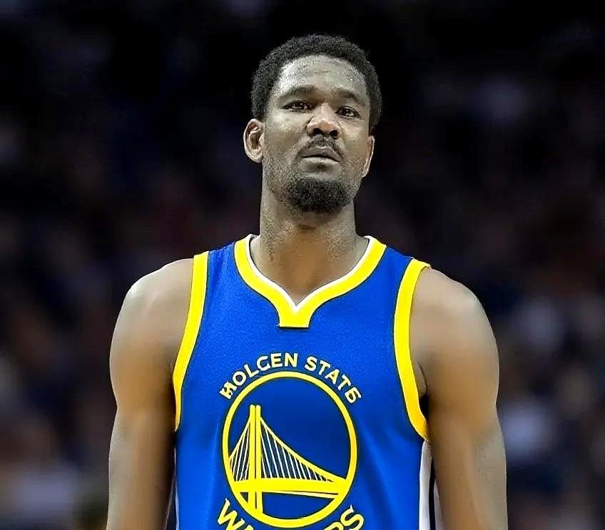 白送3555万美金，让他走人。NBA状元艾顿，被球队扫地出门。波特兰开拓