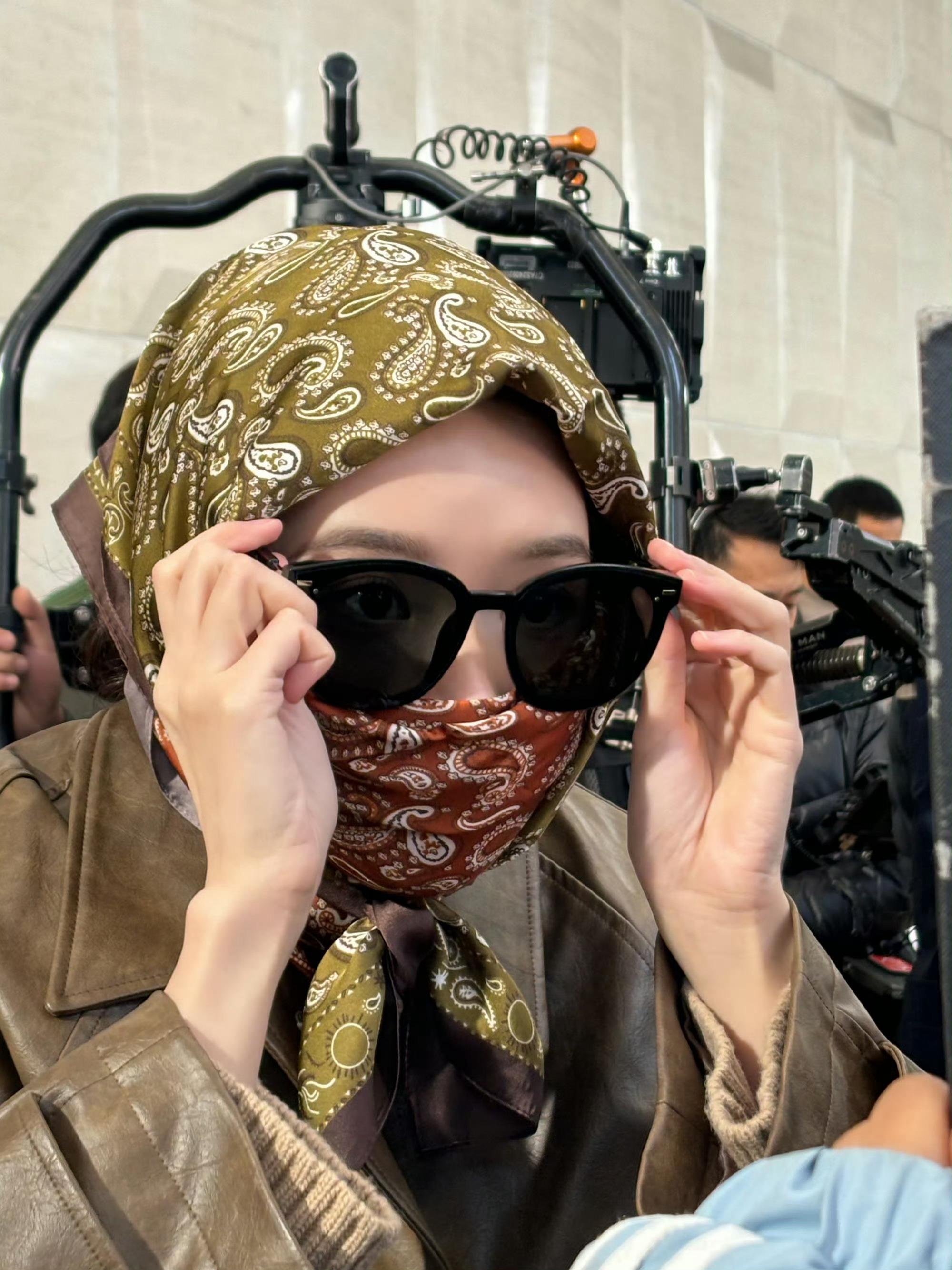 王玉雯巴黎的咖啡味道如何！在法国照顾好自己！