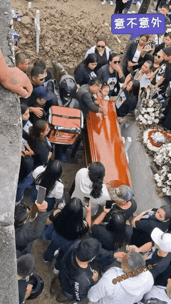 你好，先生，这不是你的坑[捂脸哭][捂脸哭][捂脸哭]