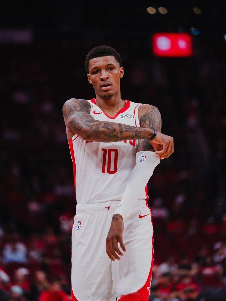 算是个好消息！乌度卡赛后表示小贾在比赛中踩到了别人的脚。下一场比赛，是否出战看当