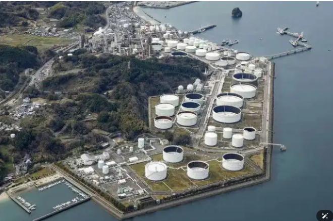 俄罗斯和日本同时出招，美国估计要陷入战略被动：俄罗斯宣布将向中国增供石油，日本偷