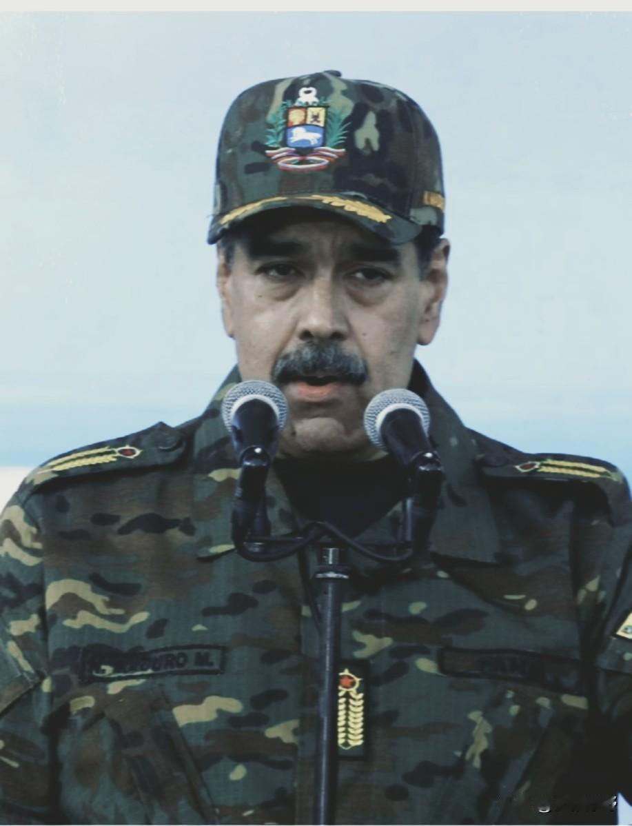 看到那个关于2026年的“神剧本”，我是真没忍住笑。说是特朗普