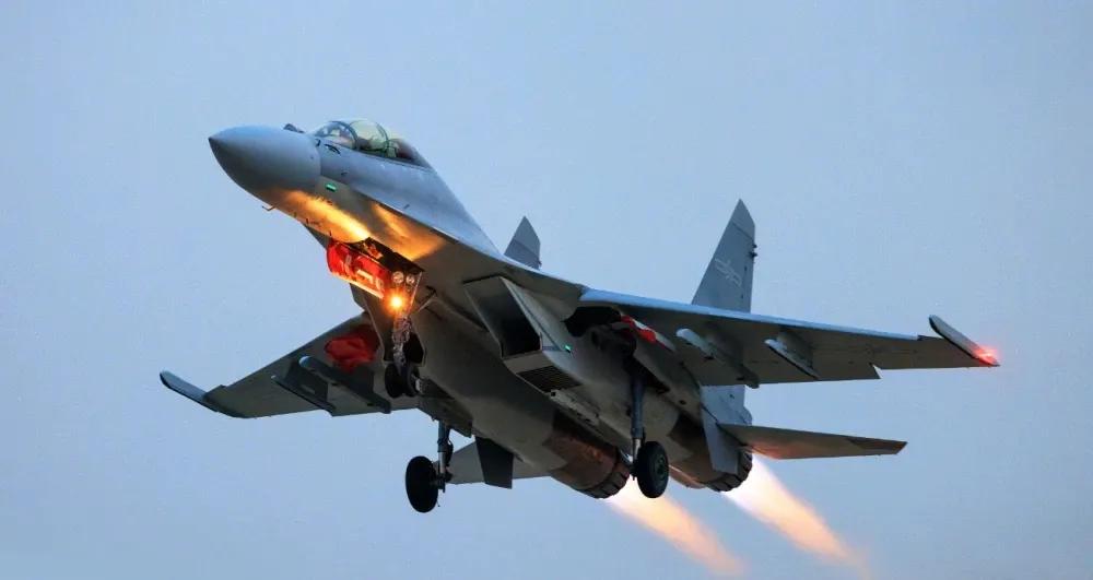 打个比方，要是闽南舰电磁弹射坏了，飞机还能不能飞？毕竟闽南舰的甲板太平太短了，