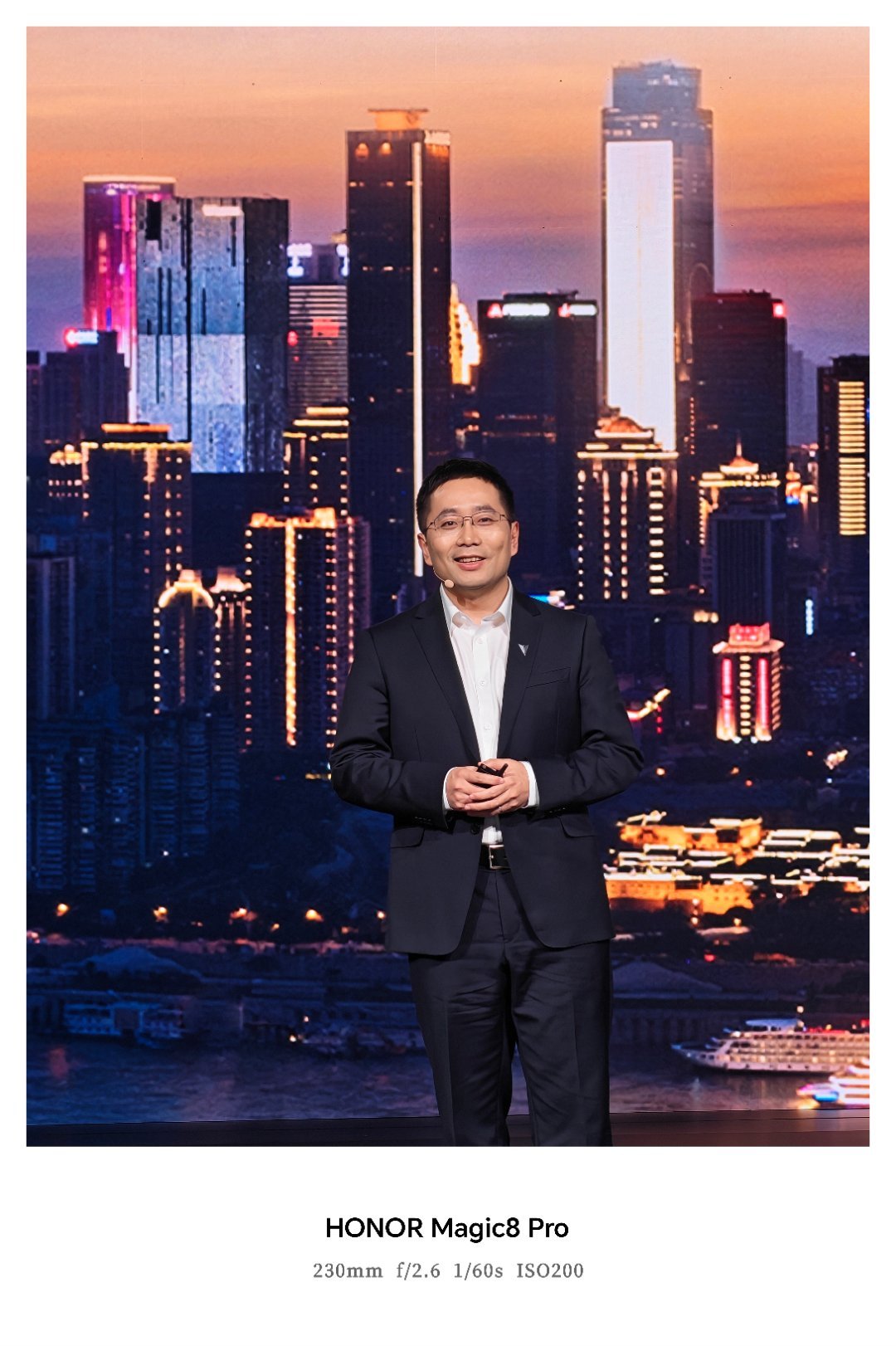 用荣耀Magic8Pro拍深蓝邓承浩分别是10倍15倍20倍30倍40倍，大家