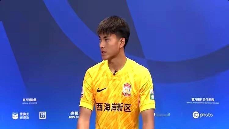 邵佳一上任国足主帅的第一把火烧向了门将线,最新一期集训名单尚未公布,但多方消息指