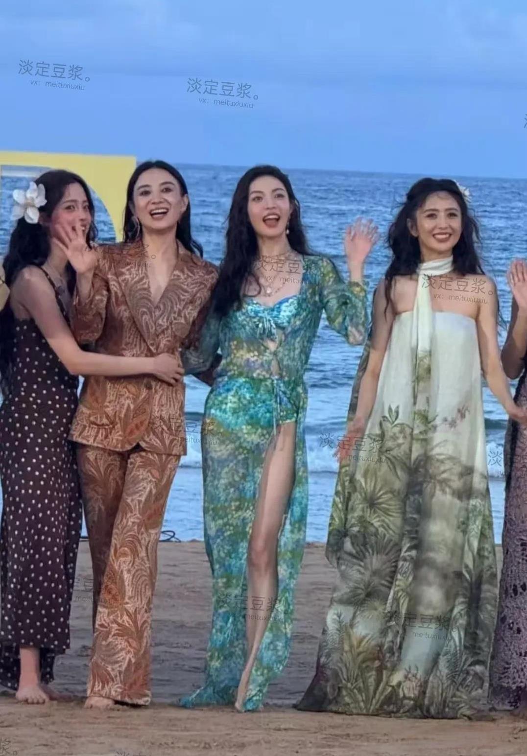 美女如云，宋佳和佟丽娅最抢眼，佟丽娅妖娆靓丽，宋佳干练大气，是不同风格的美。但看