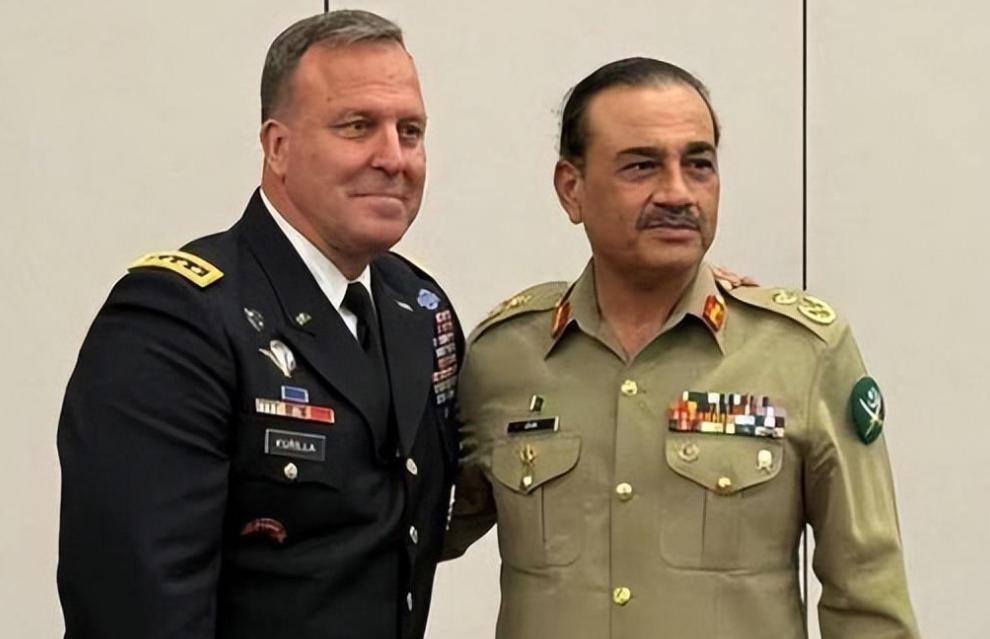 为什么特朗普偏爱巴基斯坦，冷遇印度？当年印巴爆发5·7空战后双方休兵，特朗普